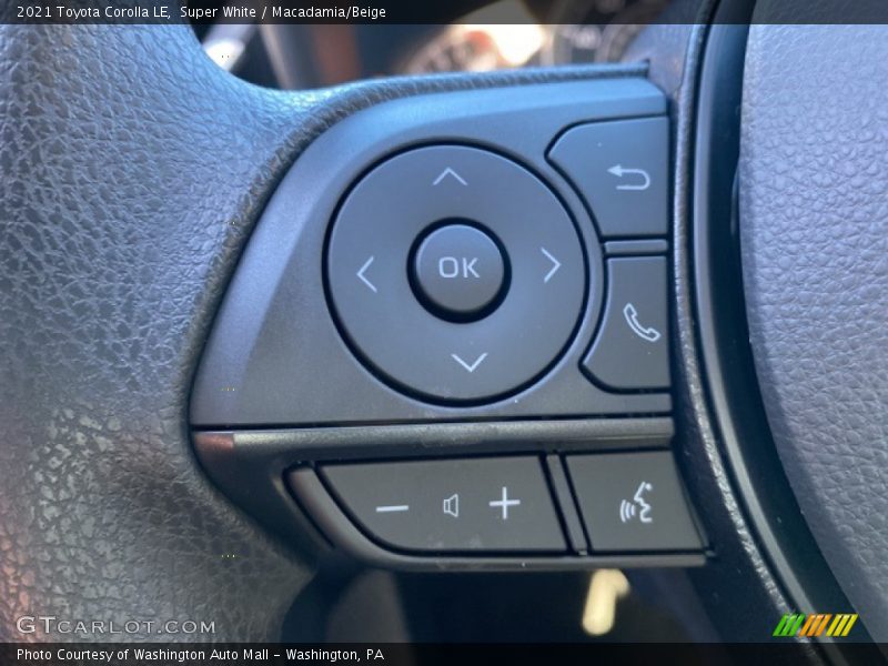 Super White / Macadamia/Beige 2021 Toyota Corolla LE