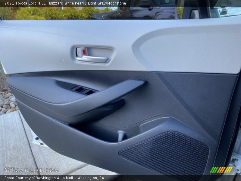 Blizzard White Pearl / Light Gray/Moonstone 2021 Toyota Corolla LE