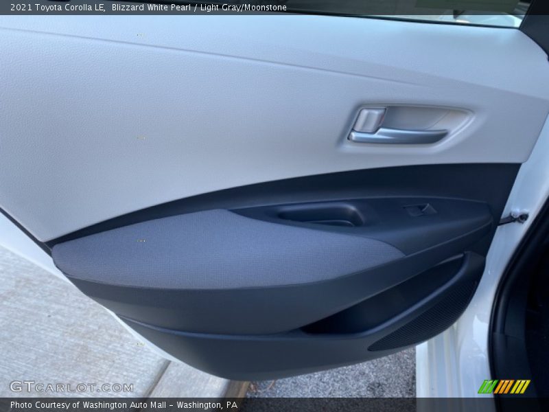 Blizzard White Pearl / Light Gray/Moonstone 2021 Toyota Corolla LE