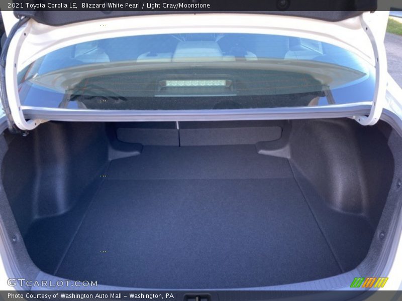 Blizzard White Pearl / Light Gray/Moonstone 2021 Toyota Corolla LE
