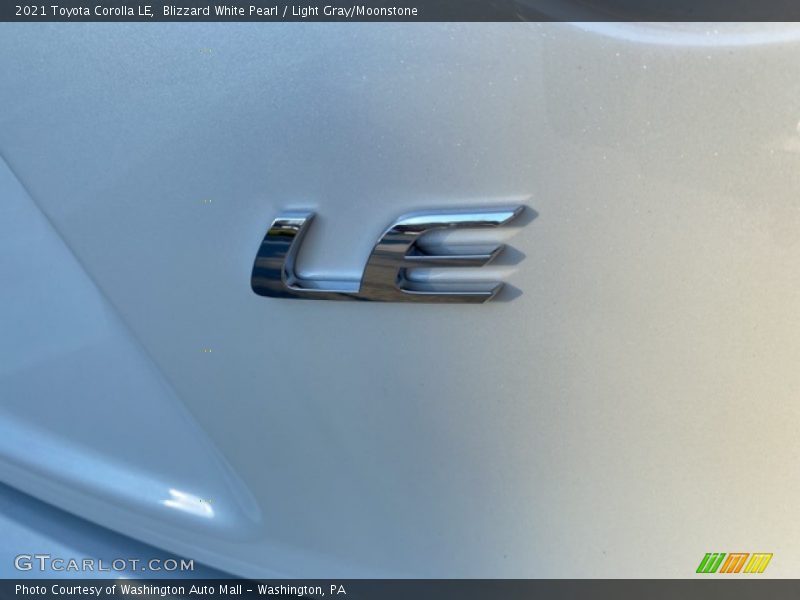 Blizzard White Pearl / Light Gray/Moonstone 2021 Toyota Corolla LE