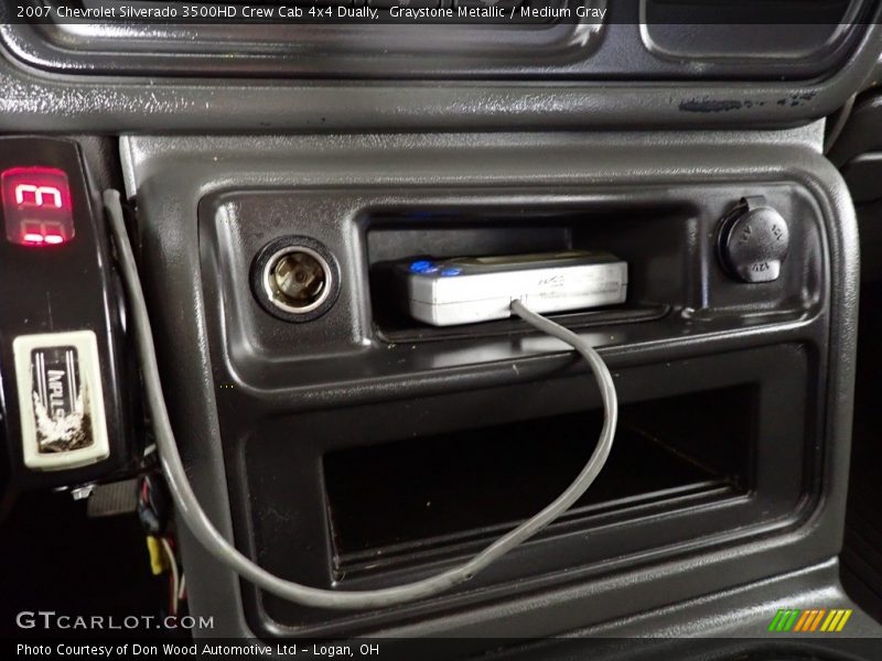 Graystone Metallic / Medium Gray 2007 Chevrolet Silverado 3500HD Crew Cab 4x4 Dually