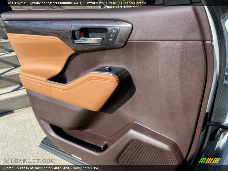 Door Panel of 2021 Highlander Hybrid Platinum AWD