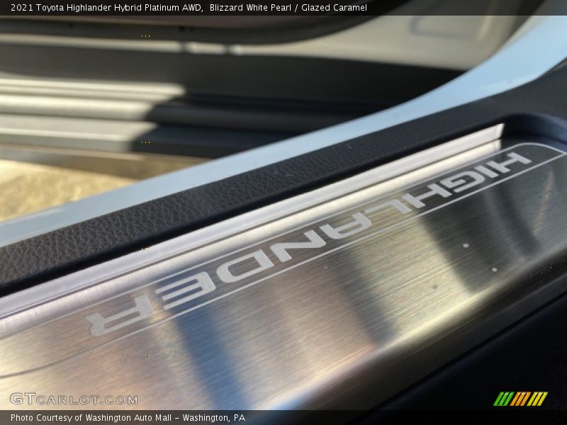  2021 Highlander Hybrid Platinum AWD Logo