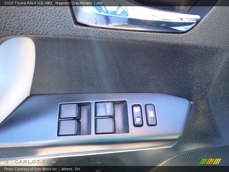 Magnetic Gray Metallic / Ash 2016 Toyota RAV4 XLE AWD