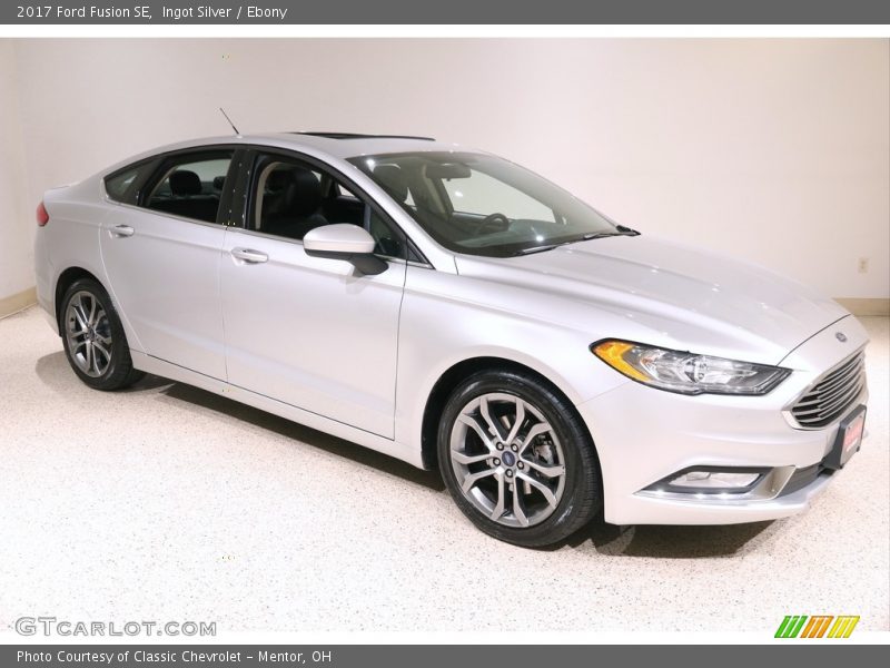 Ingot Silver / Ebony 2017 Ford Fusion SE