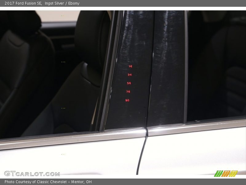 Ingot Silver / Ebony 2017 Ford Fusion SE