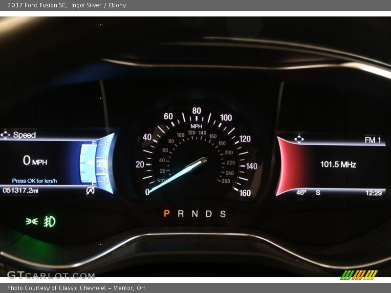 Ingot Silver / Ebony 2017 Ford Fusion SE