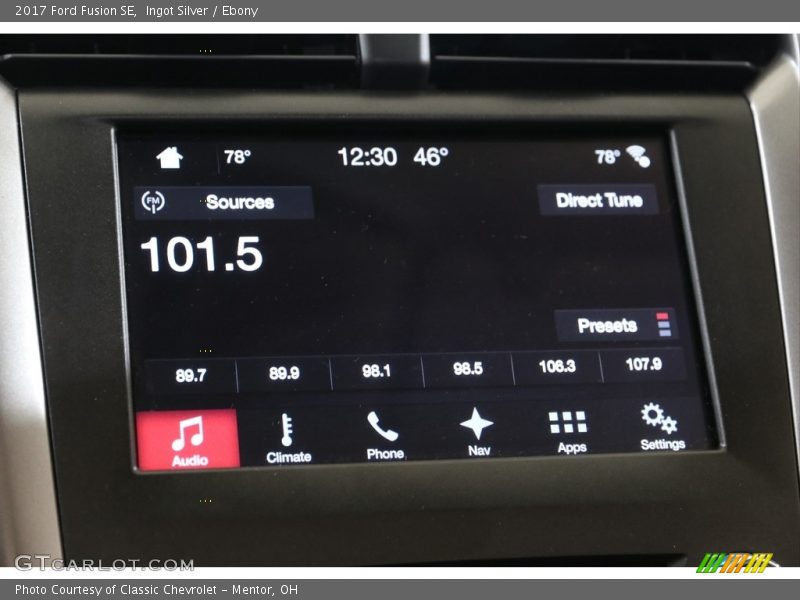 Ingot Silver / Ebony 2017 Ford Fusion SE