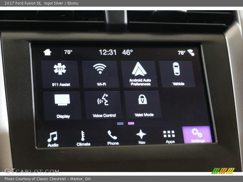 Ingot Silver / Ebony 2017 Ford Fusion SE