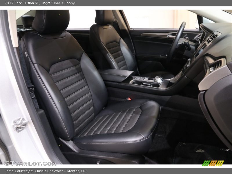Ingot Silver / Ebony 2017 Ford Fusion SE