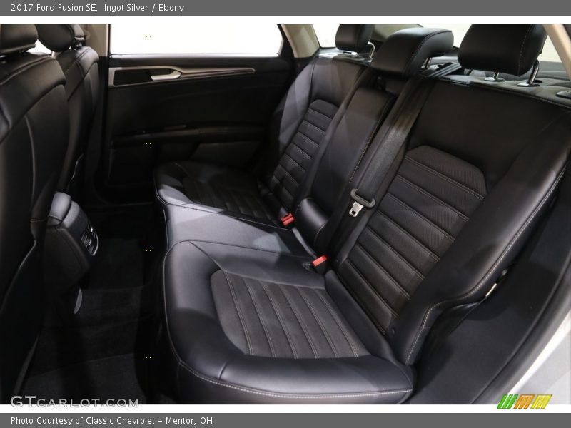 Ingot Silver / Ebony 2017 Ford Fusion SE