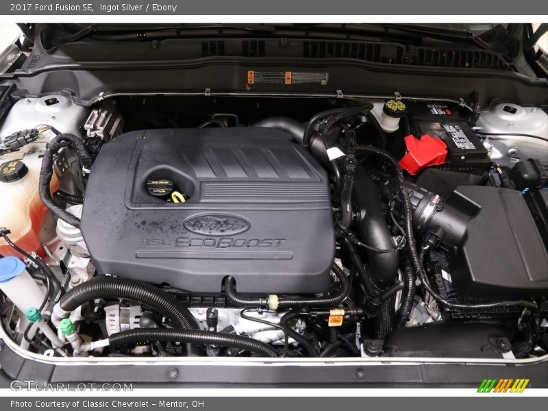 Ingot Silver / Ebony 2017 Ford Fusion SE