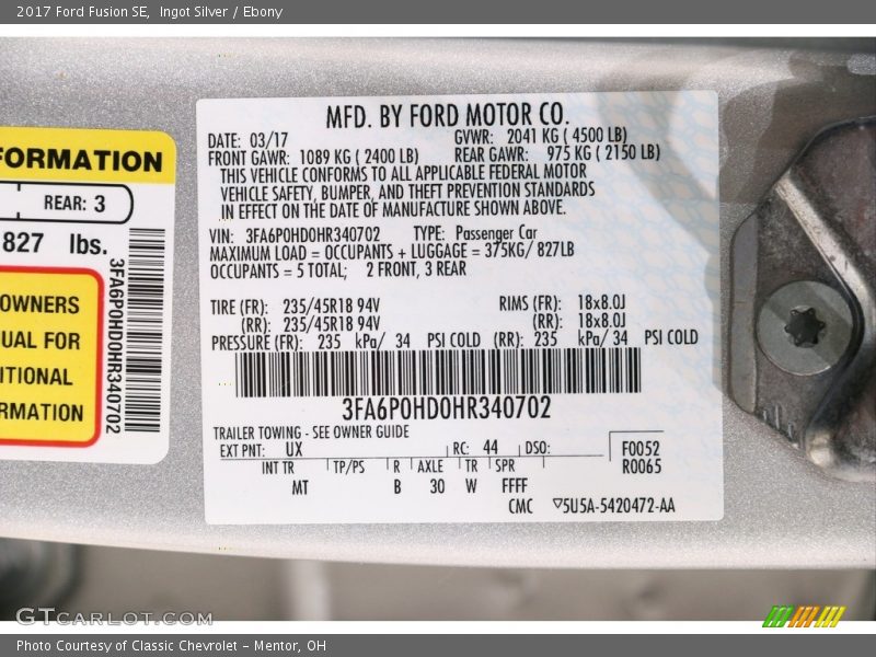 Ingot Silver / Ebony 2017 Ford Fusion SE