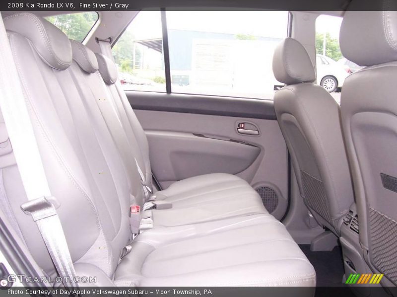 Fine Silver / Gray 2008 Kia Rondo LX V6
