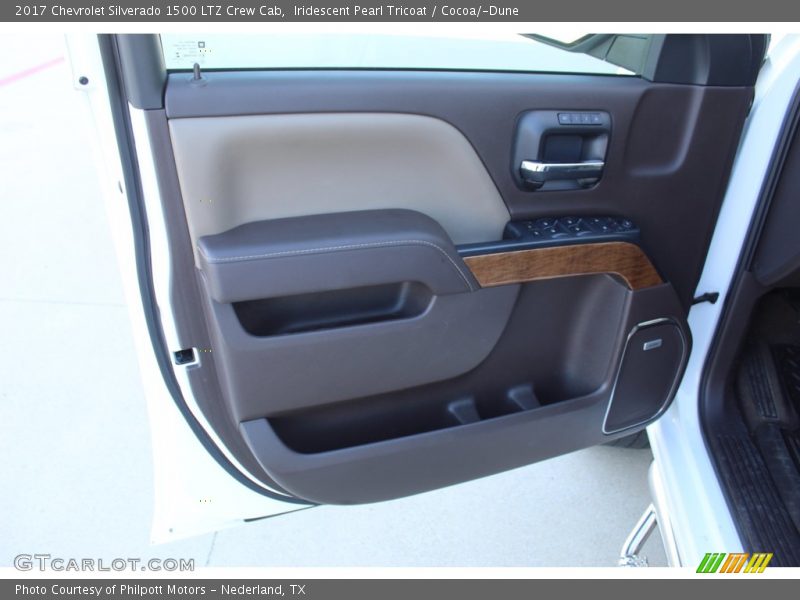 Door Panel of 2017 Silverado 1500 LTZ Crew Cab