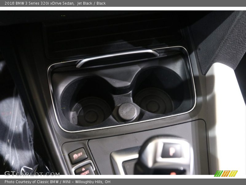 Jet Black / Black 2018 BMW 3 Series 320i xDrive Sedan