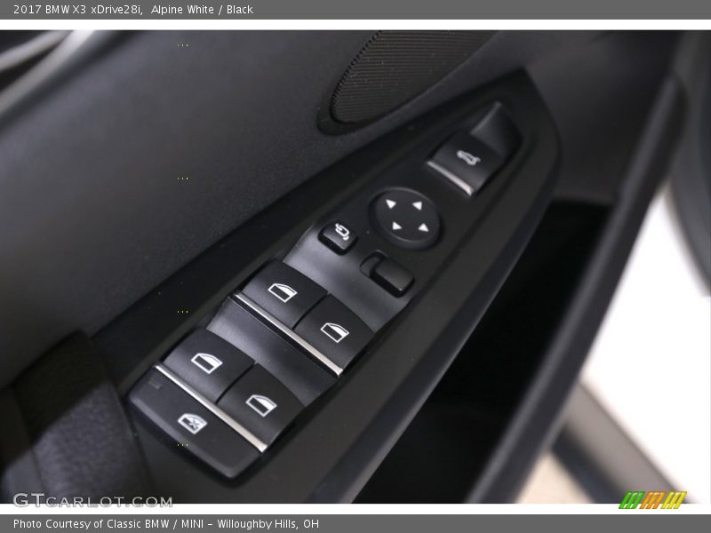 Alpine White / Black 2017 BMW X3 xDrive28i