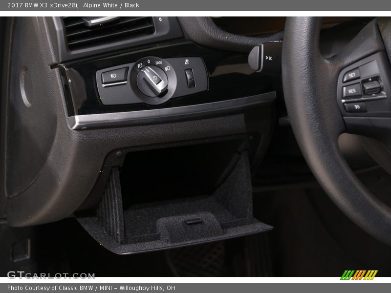 Alpine White / Black 2017 BMW X3 xDrive28i