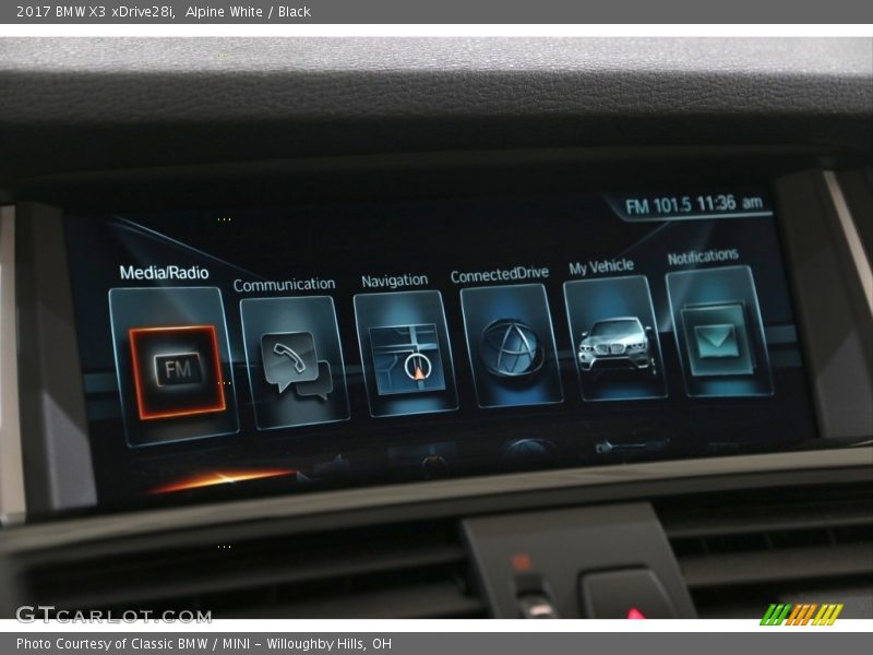 Alpine White / Black 2017 BMW X3 xDrive28i