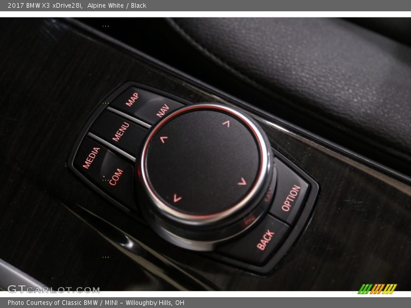 Alpine White / Black 2017 BMW X3 xDrive28i