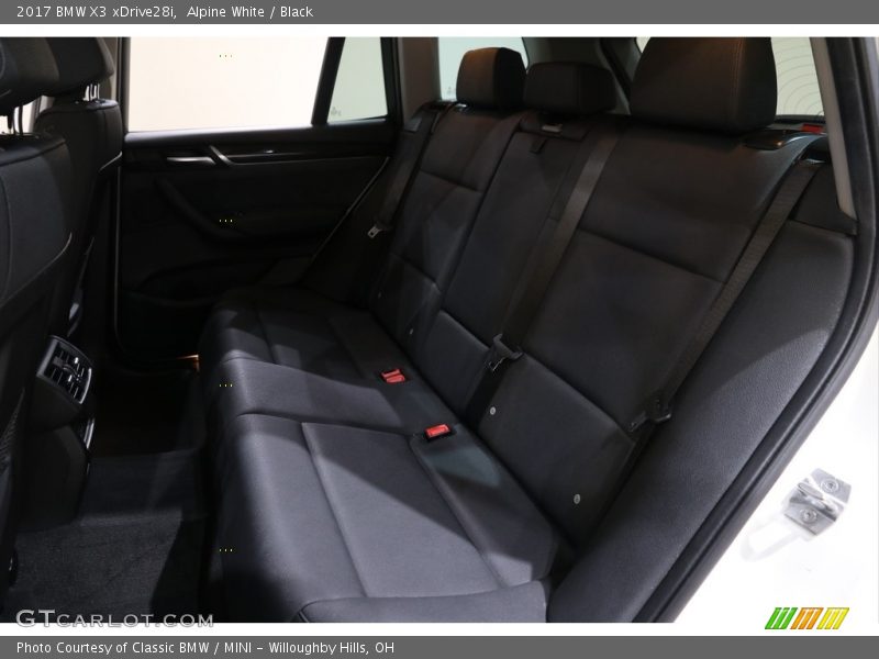 Alpine White / Black 2017 BMW X3 xDrive28i