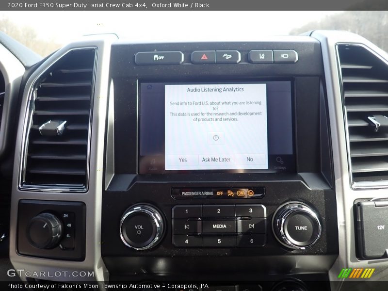Oxford White / Black 2020 Ford F350 Super Duty Lariat Crew Cab 4x4
