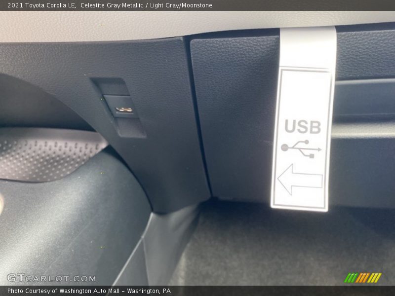 Celestite Gray Metallic / Light Gray/Moonstone 2021 Toyota Corolla LE