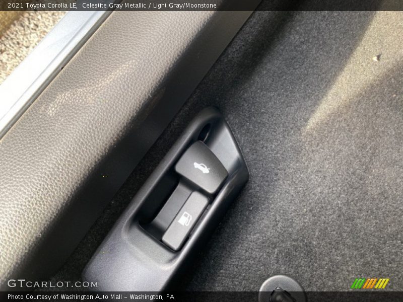 Celestite Gray Metallic / Light Gray/Moonstone 2021 Toyota Corolla LE
