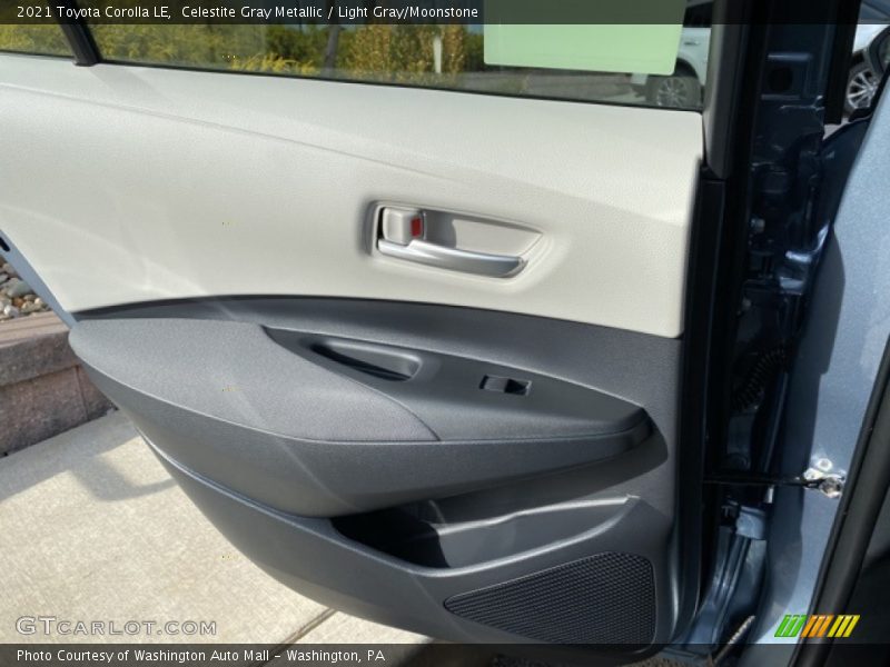 Celestite Gray Metallic / Light Gray/Moonstone 2021 Toyota Corolla LE