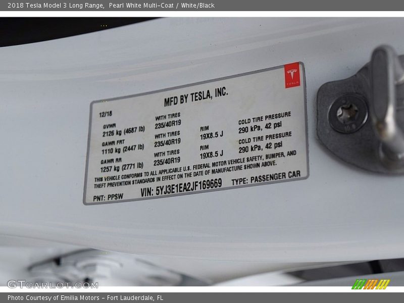 Info Tag of 2018 Model 3 Long Range