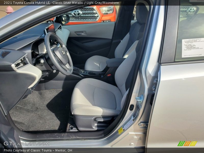 Classic Silver Metallic / Light Gray/Moonstone 2021 Toyota Corolla Hybrid LE