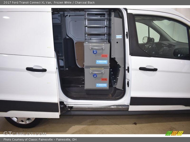 Frozen White / Charcoal Black 2017 Ford Transit Connect XL Van