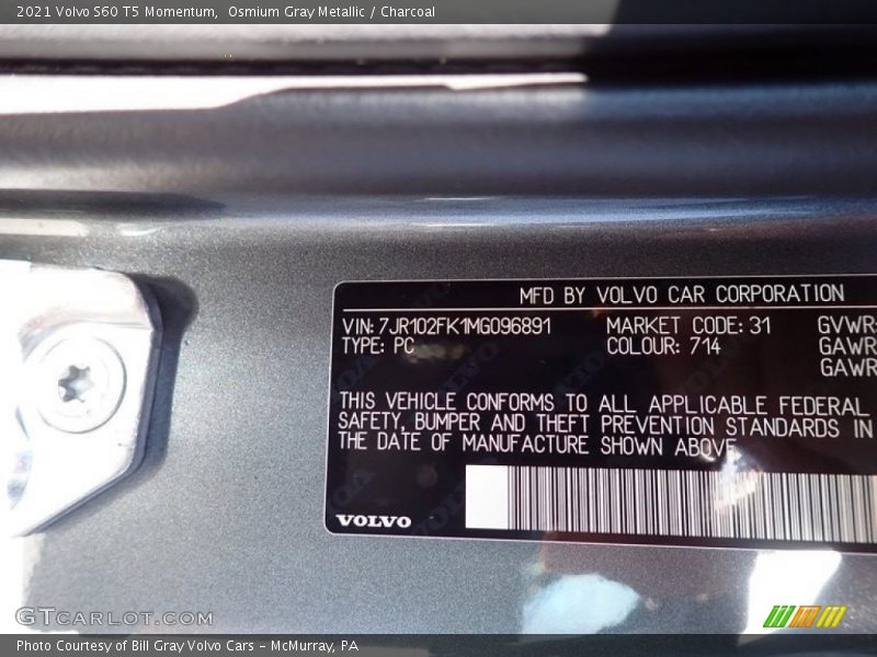 Osmium Gray Metallic / Charcoal 2021 Volvo S60 T5 Momentum