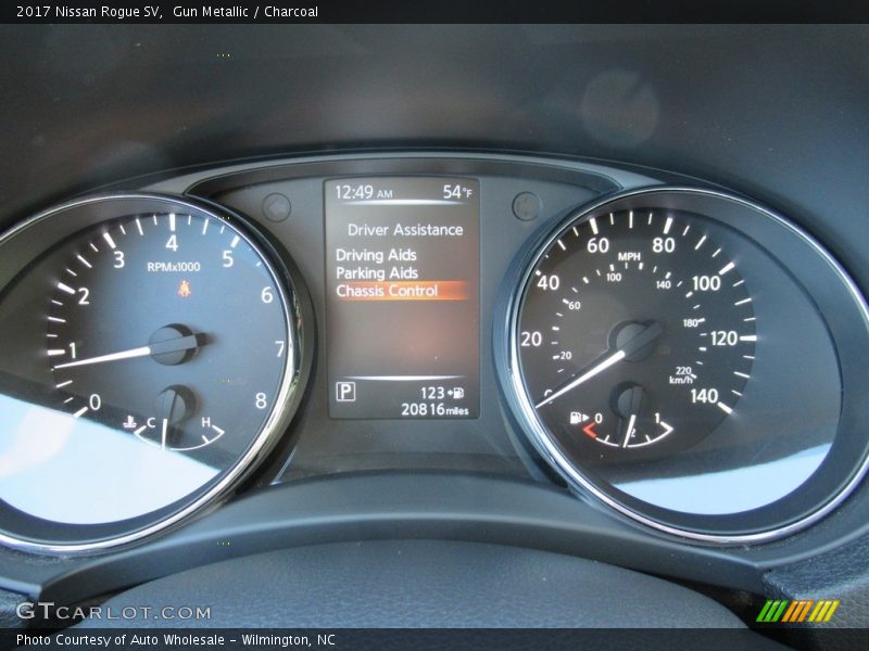 Gun Metallic / Charcoal 2017 Nissan Rogue SV