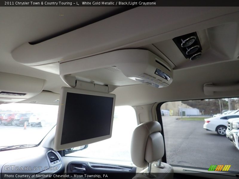 White Gold Metallic / Black/Light Graystone 2011 Chrysler Town & Country Touring - L