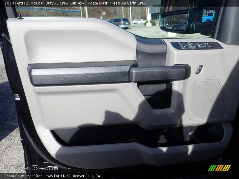 Agate Black / Medium Earth Gray 2020 Ford F250 Super Duty XL Crew Cab 4x4