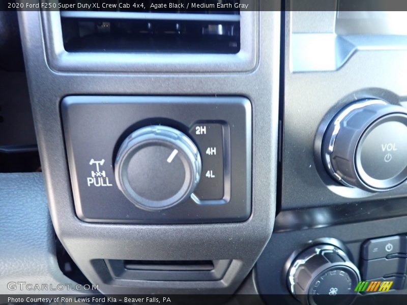 Agate Black / Medium Earth Gray 2020 Ford F250 Super Duty XL Crew Cab 4x4