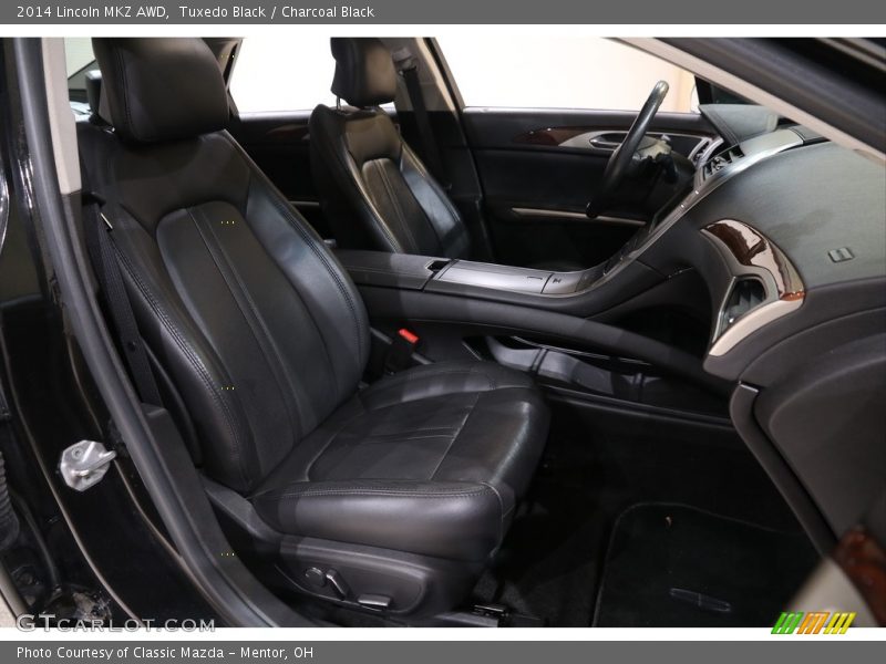 Front Seat of 2014 MKZ AWD