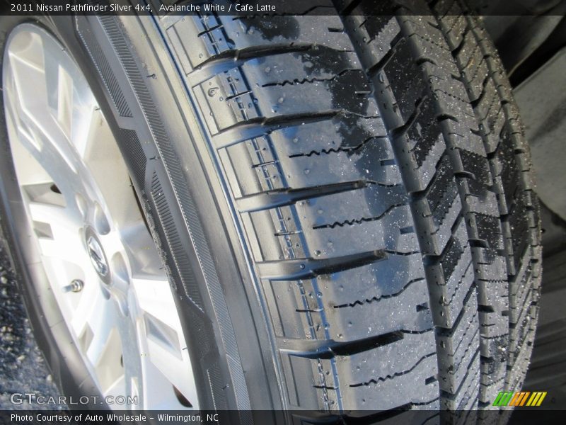Avalanche White / Cafe Latte 2011 Nissan Pathfinder Silver 4x4