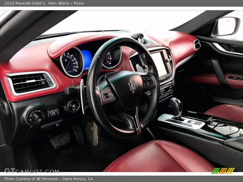Nero (Black) / Rosso 2016 Maserati Ghibli S