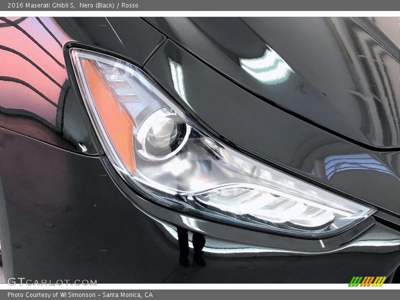 Nero (Black) / Rosso 2016 Maserati Ghibli S