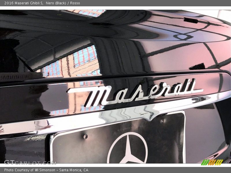 Nero (Black) / Rosso 2016 Maserati Ghibli S