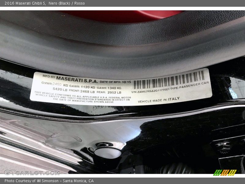 Nero (Black) / Rosso 2016 Maserati Ghibli S