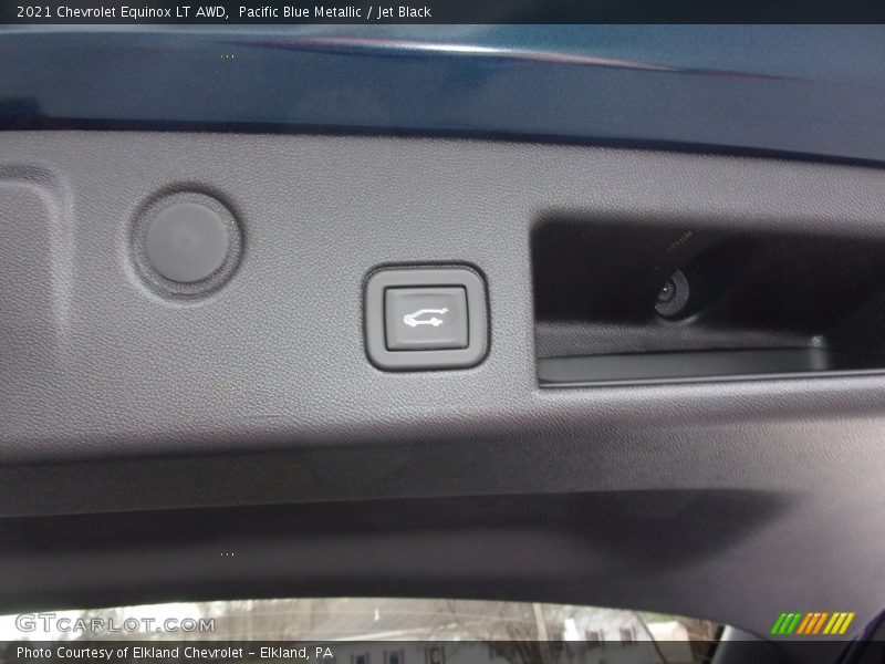 Pacific Blue Metallic / Jet Black 2021 Chevrolet Equinox LT AWD