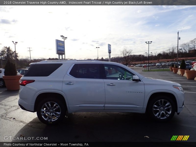 Iridescent Pearl Tricoat / High Country Jet Black/Loft Brown 2018 Chevrolet Traverse High Country AWD