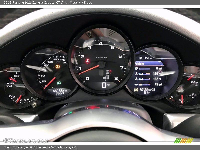 GT Silver Metallic / Black 2018 Porsche 911 Carrera Coupe