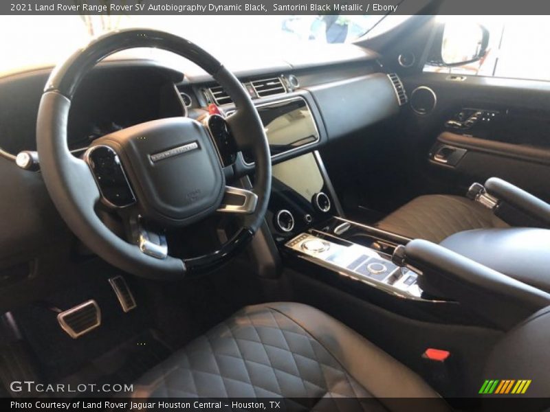 Dashboard of 2021 Range Rover SV Autobiography Dynamic Black