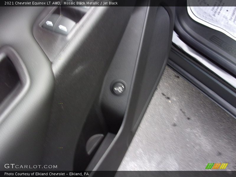 Mosaic Black Metallic / Jet Black 2021 Chevrolet Equinox LT AWD