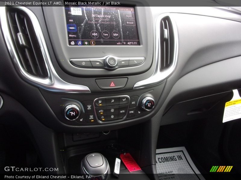 Mosaic Black Metallic / Jet Black 2021 Chevrolet Equinox LT AWD